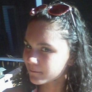 Meet your Posher, Charm